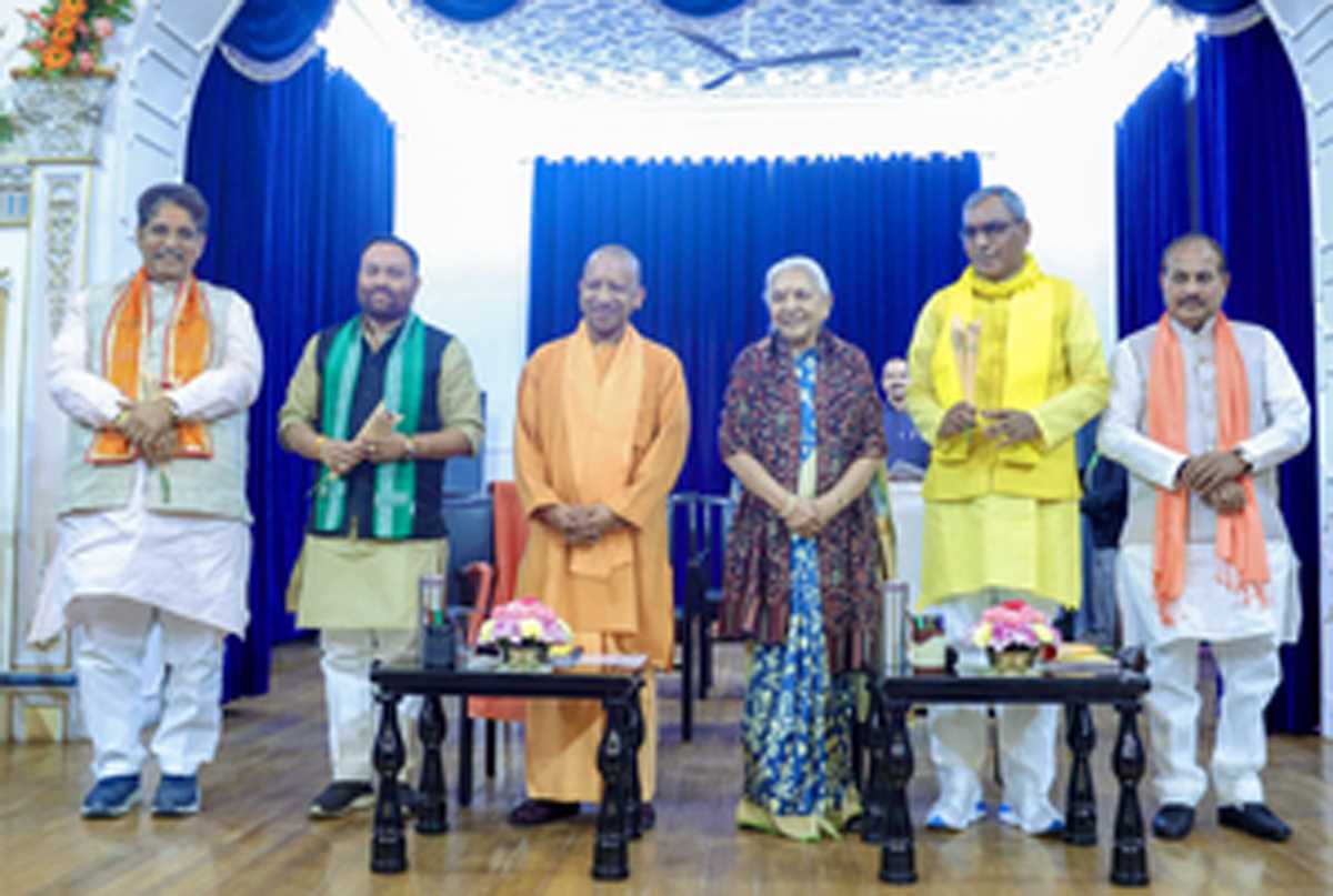 योगी सरकार के नए मंत्रियों को मिला विभाग, राजभर को पंचायती राज का जिम्मा